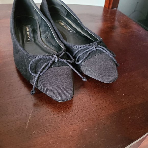 Zara Size 37 US 6.5 Basic Cap Toe Flats Black Women's Neutral - Picture 3 of 8